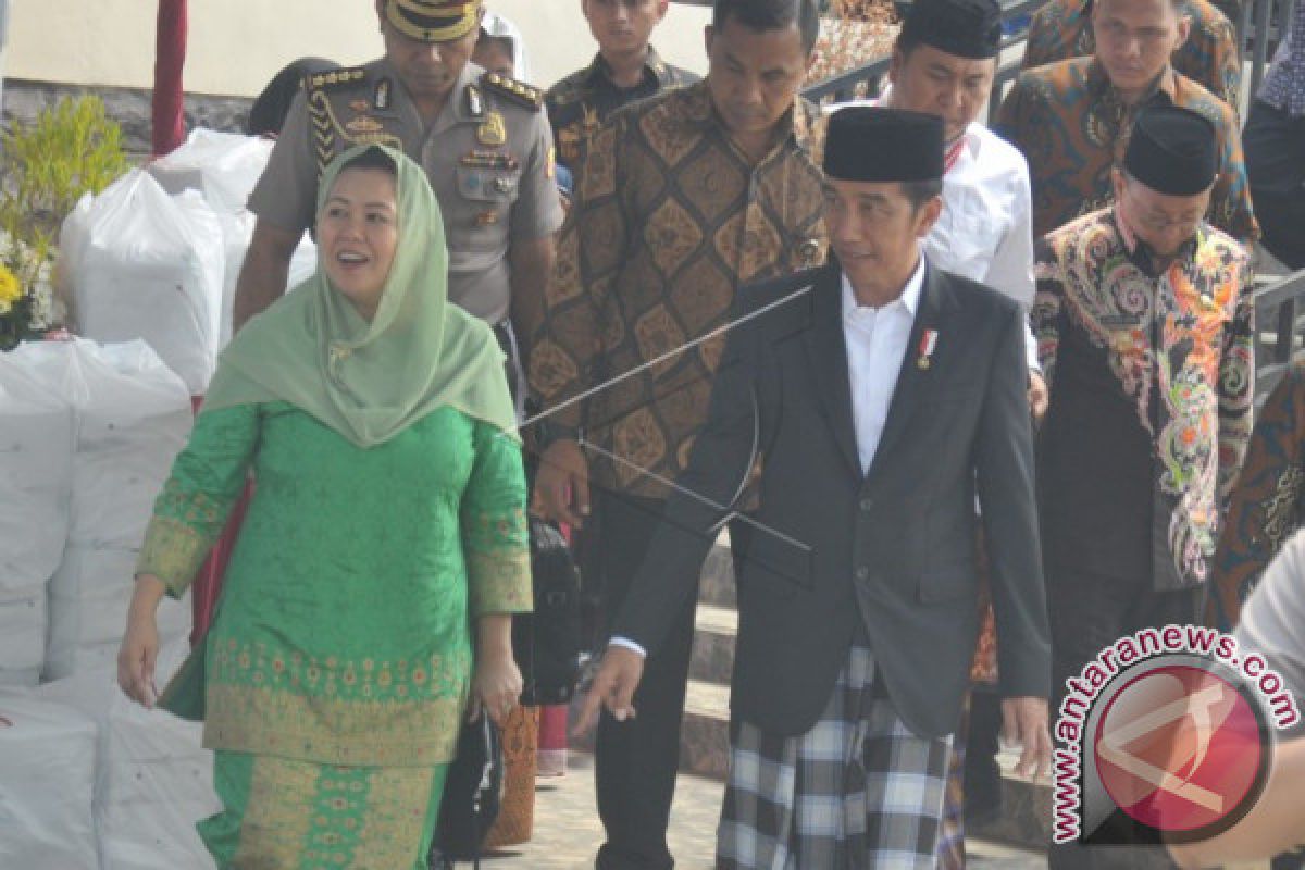 Presiden Jokowi: Perlu Kalkulasi Adanya Menteri Pondok Pesantren