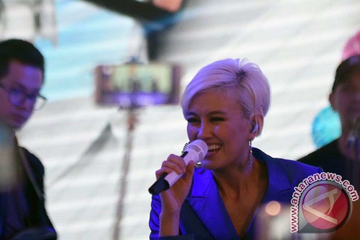 Begini cara Agnez Mo pilih teman