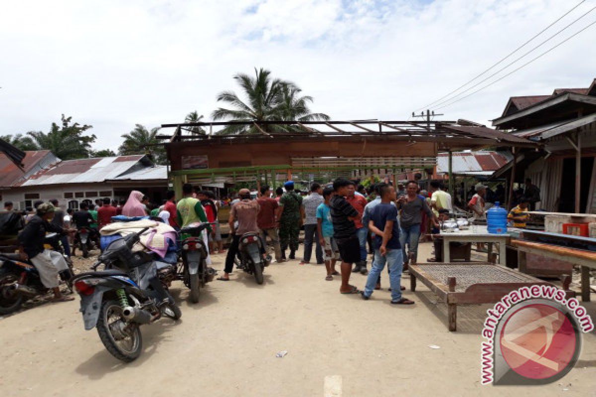 Banjir Sungai Batahan Pasaman Barat Rusak 13 Rumah