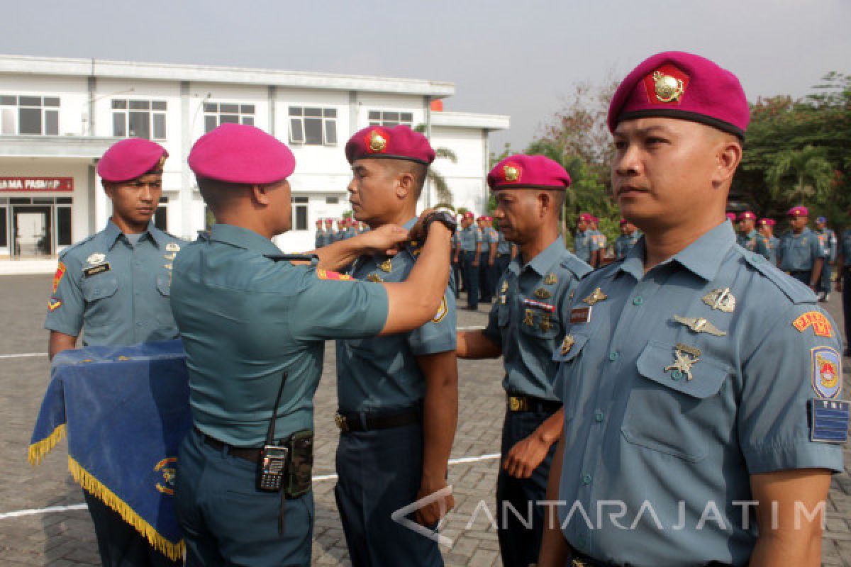 Sebanyak 25 Prajurit Pasmar-1 Terima Kenaikan Pangkat