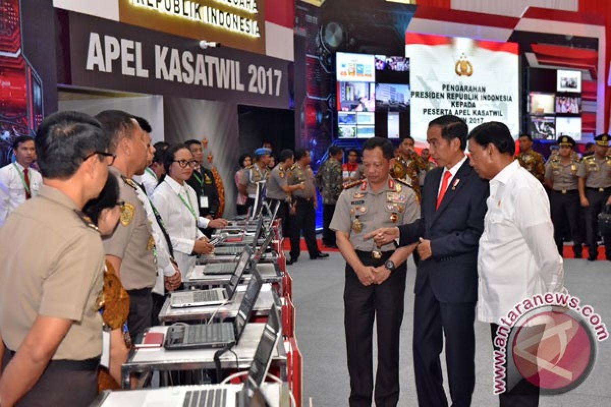 Presiden Jokowi yakin pengembangan bandara Semarang rampung 2018