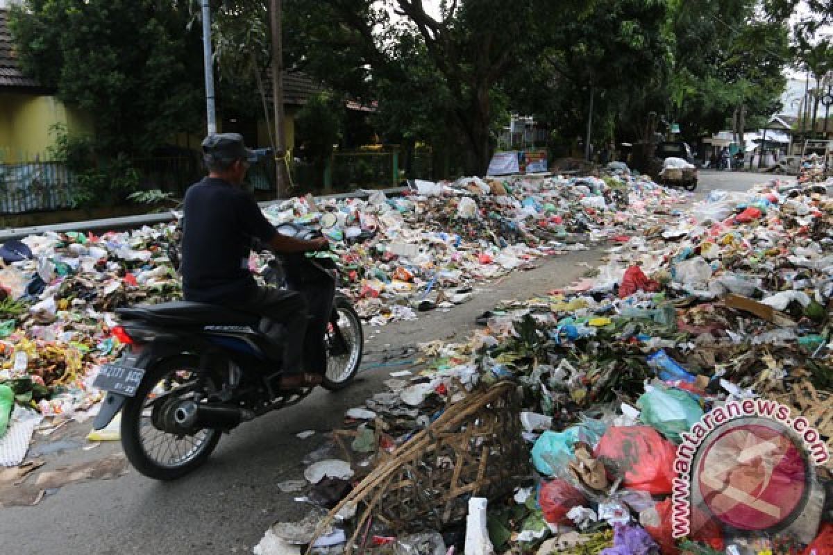 Kota-kota terkotor di Indonesia menurut penilaian Adipura
