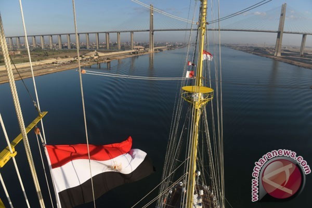 KRI Bima Suci Lintasi Terusan Suez Selama 10 Jam