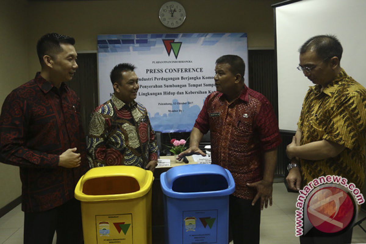 Bantuan Tempat Sampah