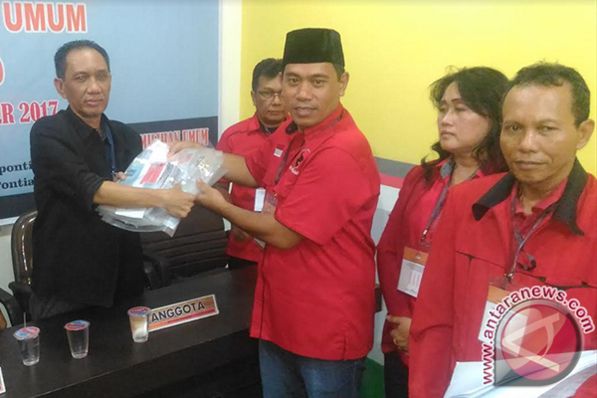 DPC PDIP Pontianak Daftar Ke KPU Kota Pontianak 