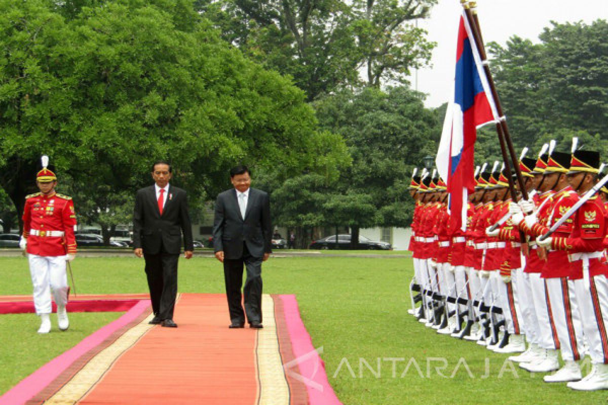 Jokowi Terima Kunjungan Kenegaraan PM Laos (Video)