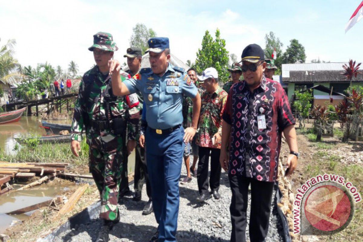 Waaster Panglima TNI Kunjungi Lokasi TMMD Sungai Gampa