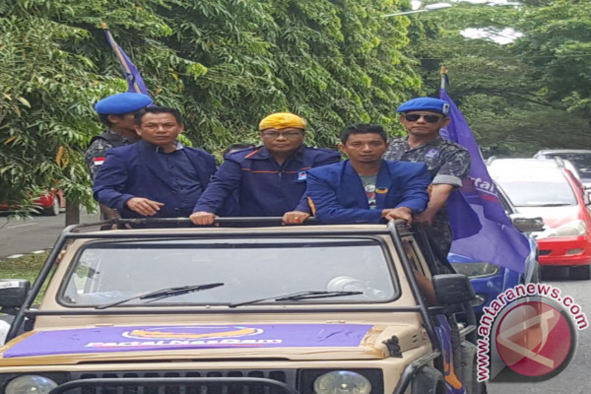 Nasdem Gelar Pawai Saat Mendaftar Di KPU