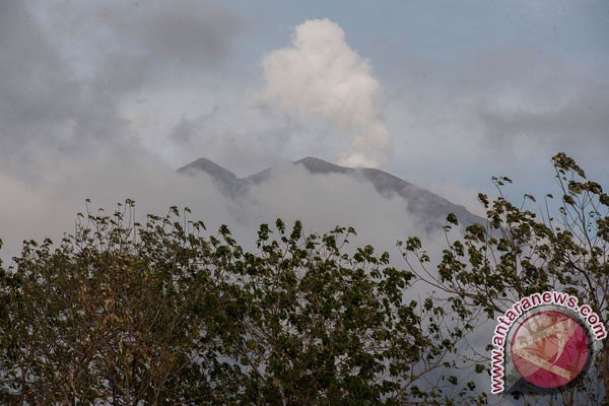 Gunung Agung alami "Overscale" penambahan suplai magma