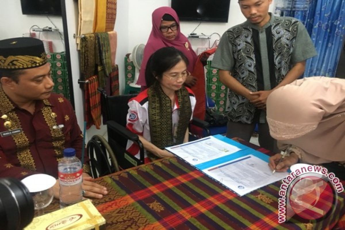 Songket Batubara Tembus Pasar Dunia