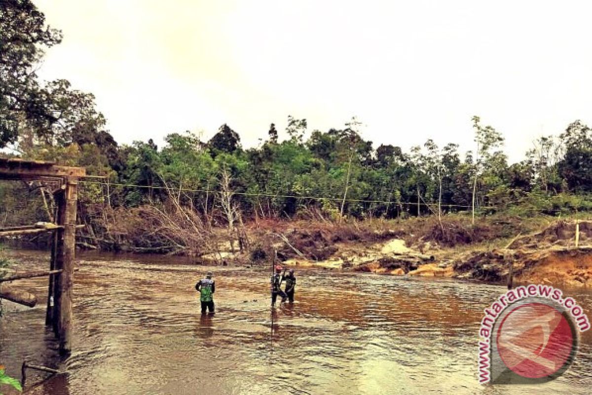 Pembangunan Jembatan Konjoi Tak Sesuai Target?