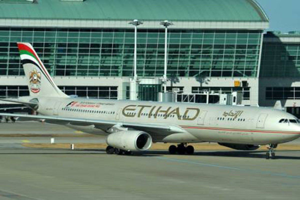 Pesawat Etihad mendarat darurat di Australia