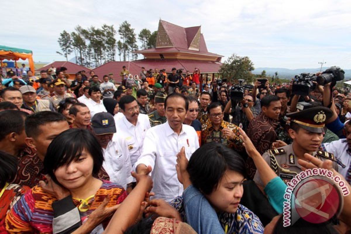 Presiden Ingatkan Masyarakat Berhati-Hati, karena tidak Diketahui Erupsi Sinabung