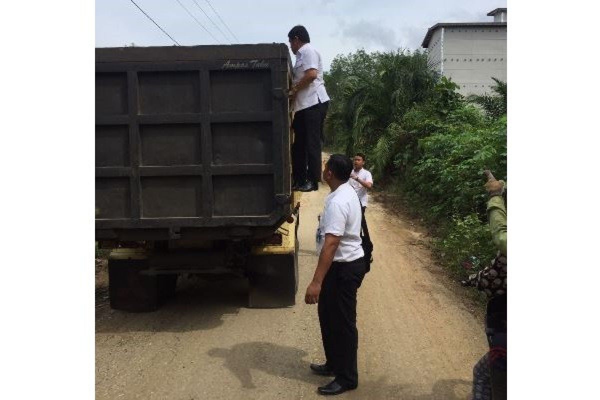 Ampera: Saya Selalu Cek Langsung Proses Pembangunan dan Apa Keluhan Warga