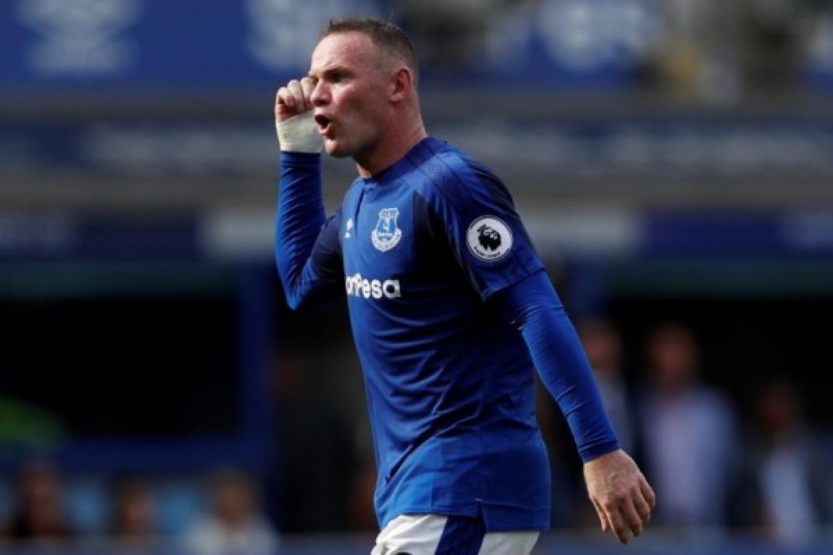 Rooney selamatkan Everton dari kekalahan