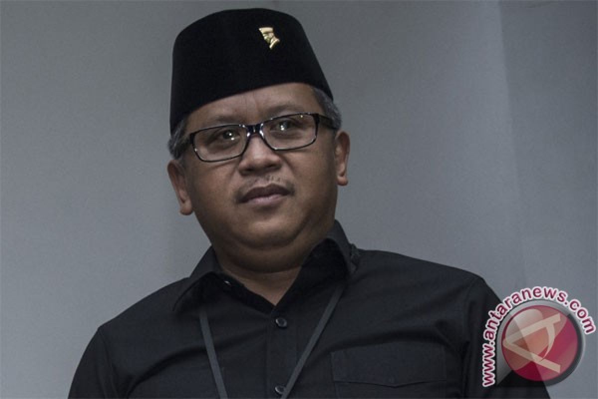 Sekjen PDIP hadiri puncak perayaan Waisak