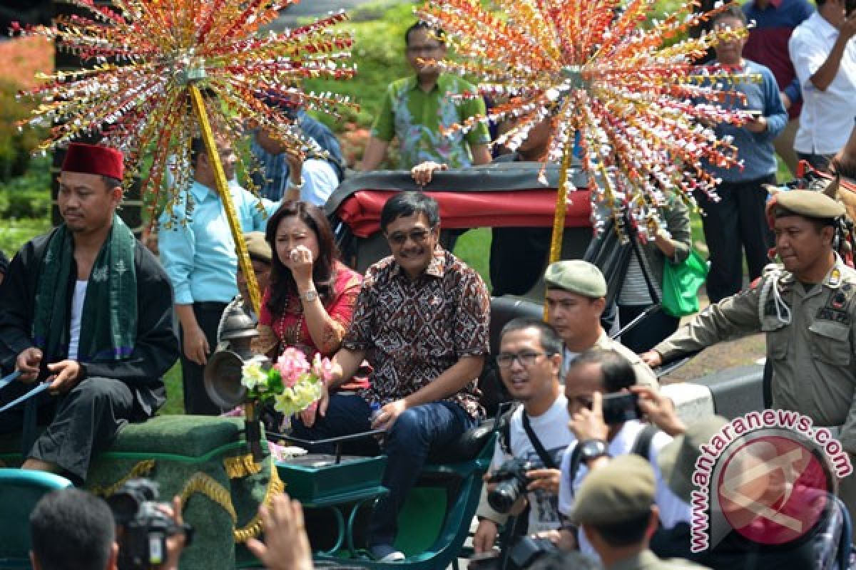 Pemprov menggelar pelepasan Gubernur Djarot di Balai Kota