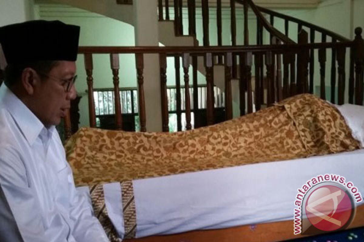 Menag Lukman Hakim Pimpin Tahlil Jenazah Saiful Hadi