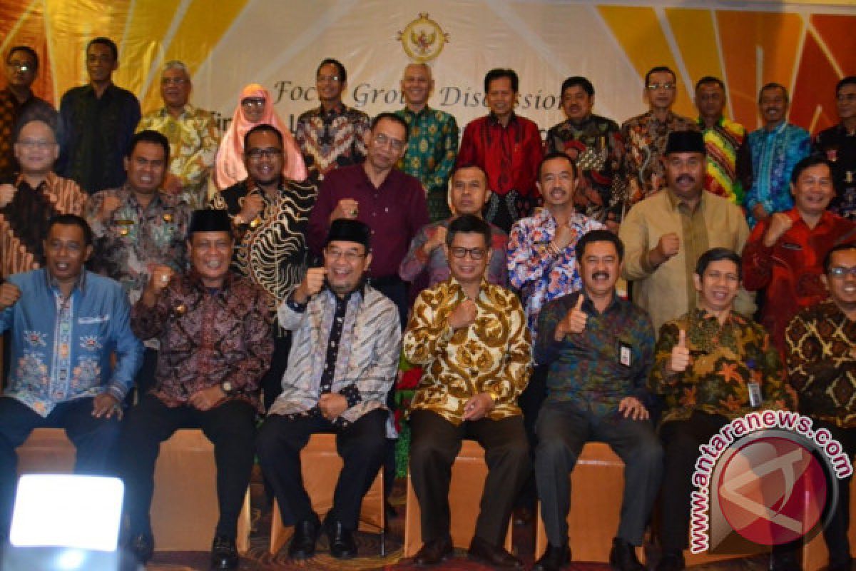 Bupati Tapin Hadiri FGD BPK RI