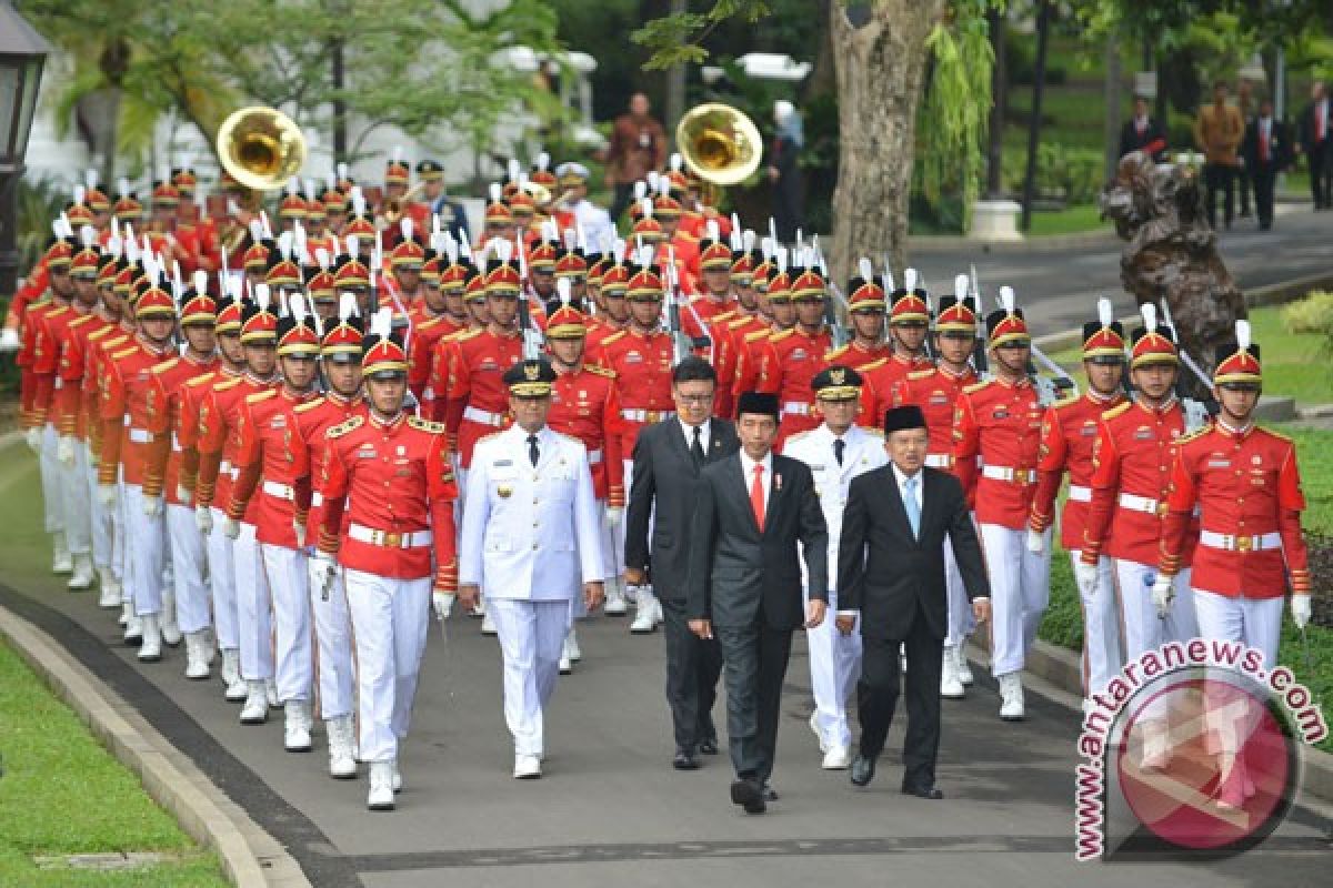 President Jokowi inaugurates Baswedan, Uno as Jakarta governor, vice governor