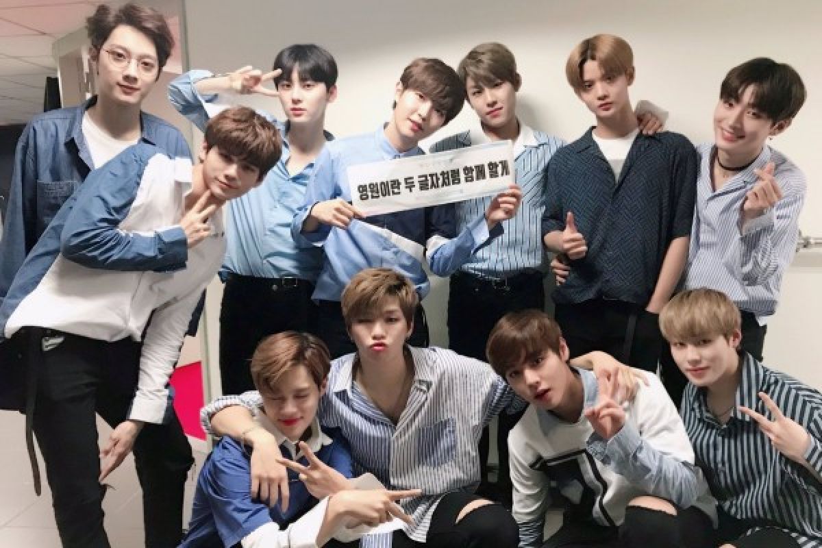 Wanna One siap luncurkan album "1-1=0" bulan depan