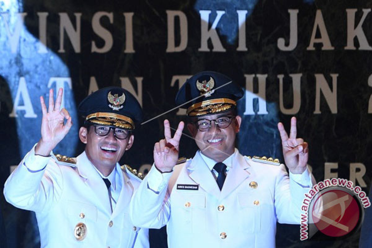 Resmi Pimpin Jakarta, Anies-Sandi Ajak Warga Jaga Kesatuan