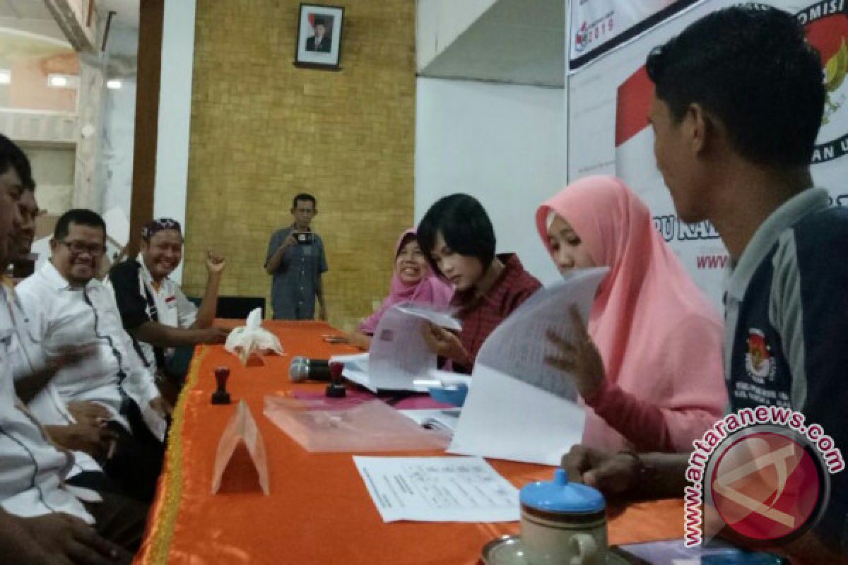 KPU Bangka Barat Terima 17 Parpol Mendaftar