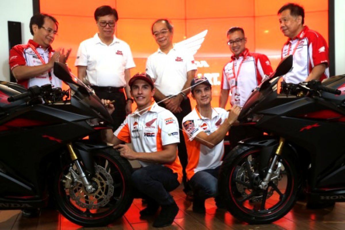 Marquez dan Pedrosa Beri Pelatihan Singkat Berkendara di Indonesia