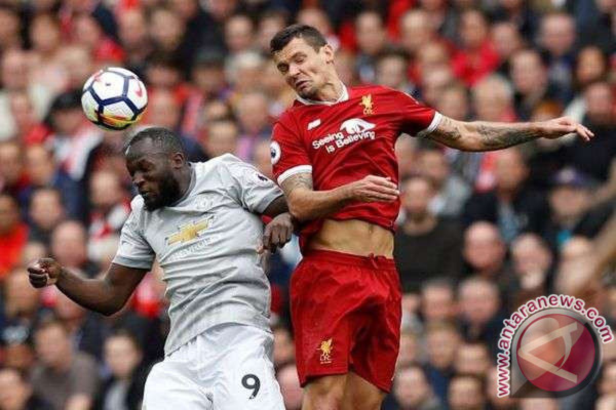 Lovren menuduh Lukaku sengaja menyepak wajahnya