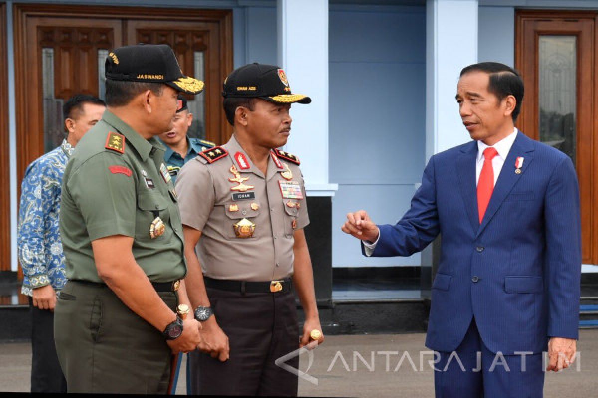 Disebut Ambisius Jokowi tak Permasalahkan
