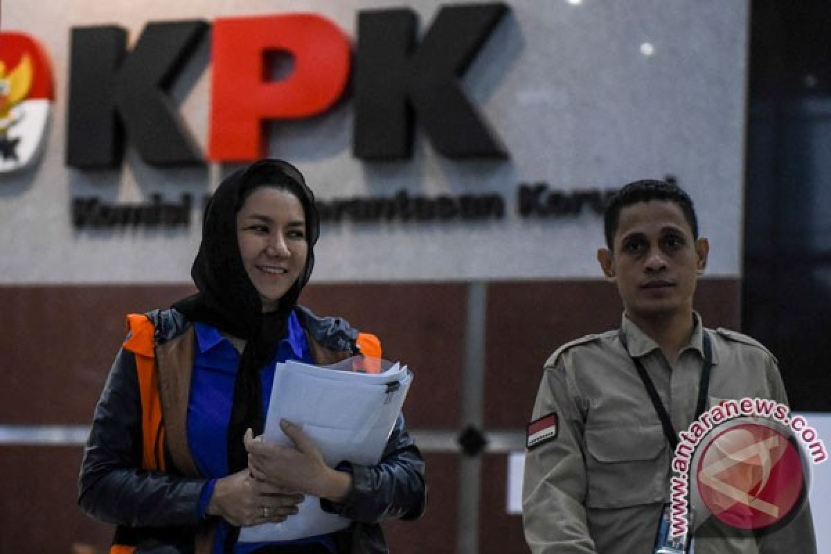 KPK sita berbagai barang mewah Rita Widyasari