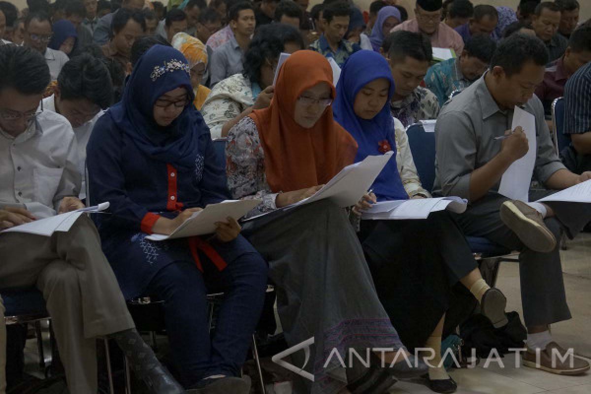 57 Anggota Panwascam Ngawi Dilantik dan Siap Bertugas