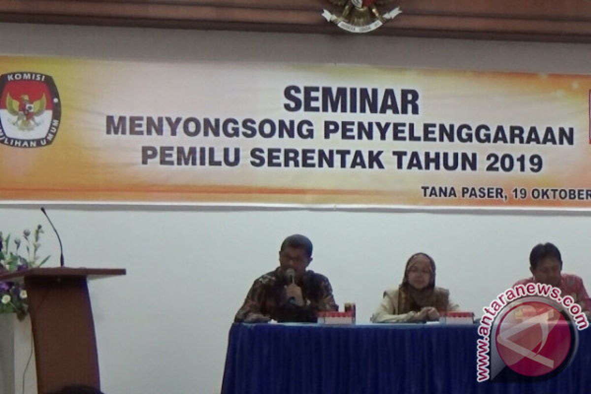 KPU Paser Gelar Seminar Jelang Pemilu Serentak