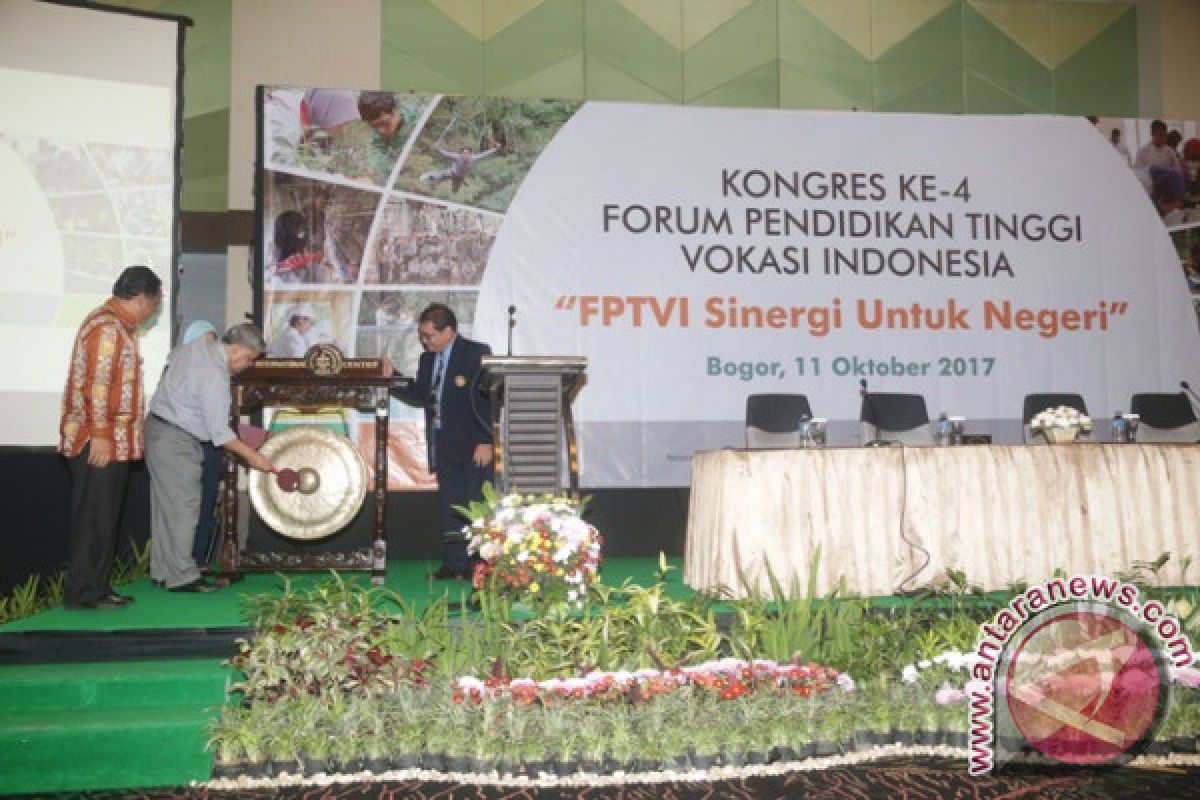 Program Diploma IPB Menjadi Tuan Rumah Kongres Ke-IV FPTVI