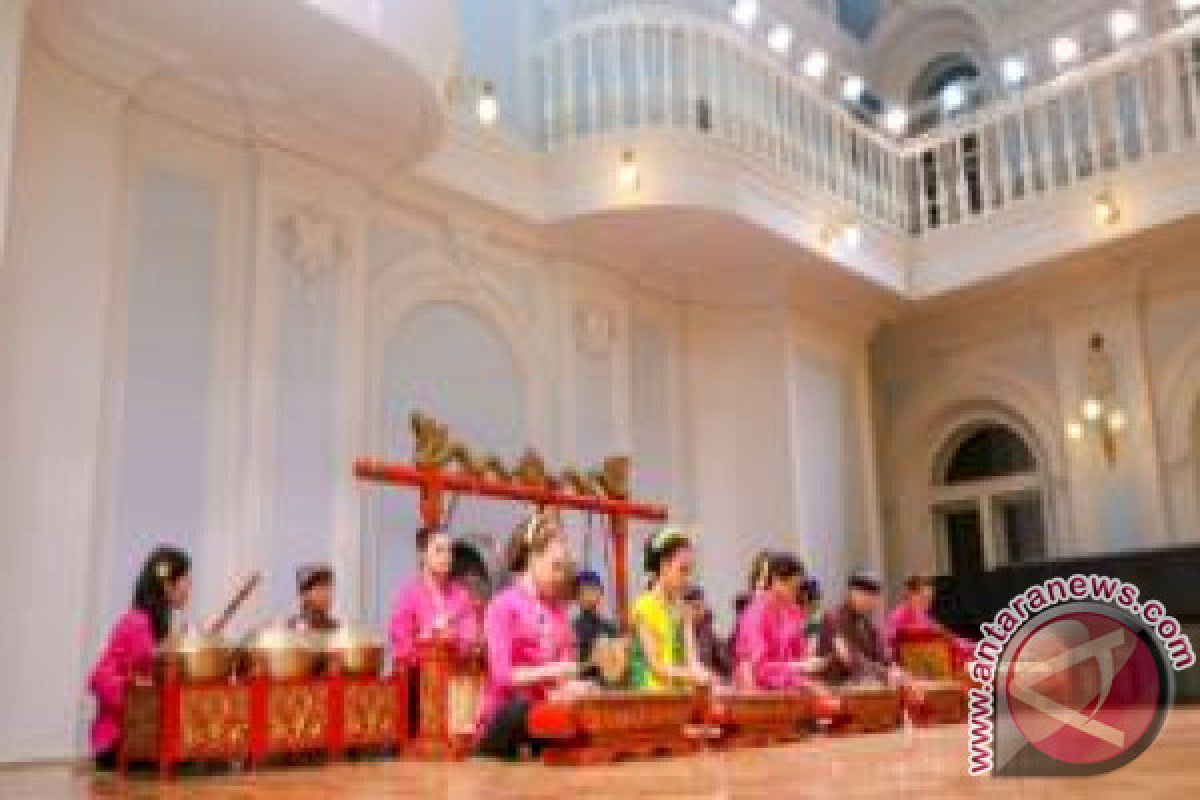 Gamelan dan Tarian Indonesia di Tchaikovsky Conservatory Membuat Riuh