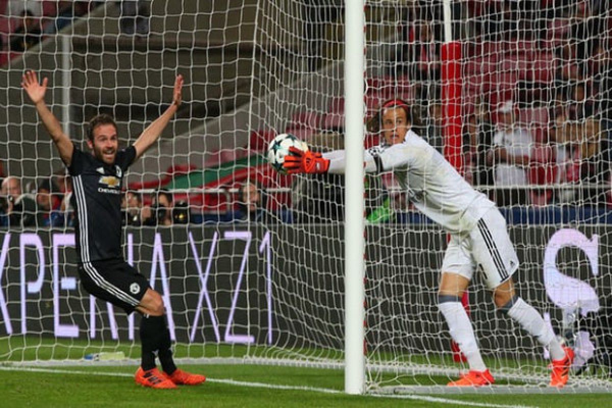   Rashford cetak gol antar United taklukkan Benfica 1-0