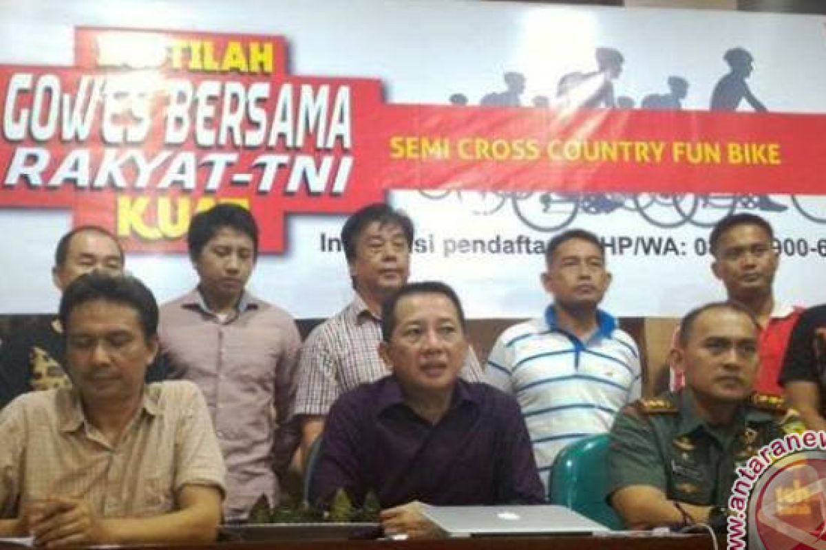 TNI-Rakyat bersepeda bareng  