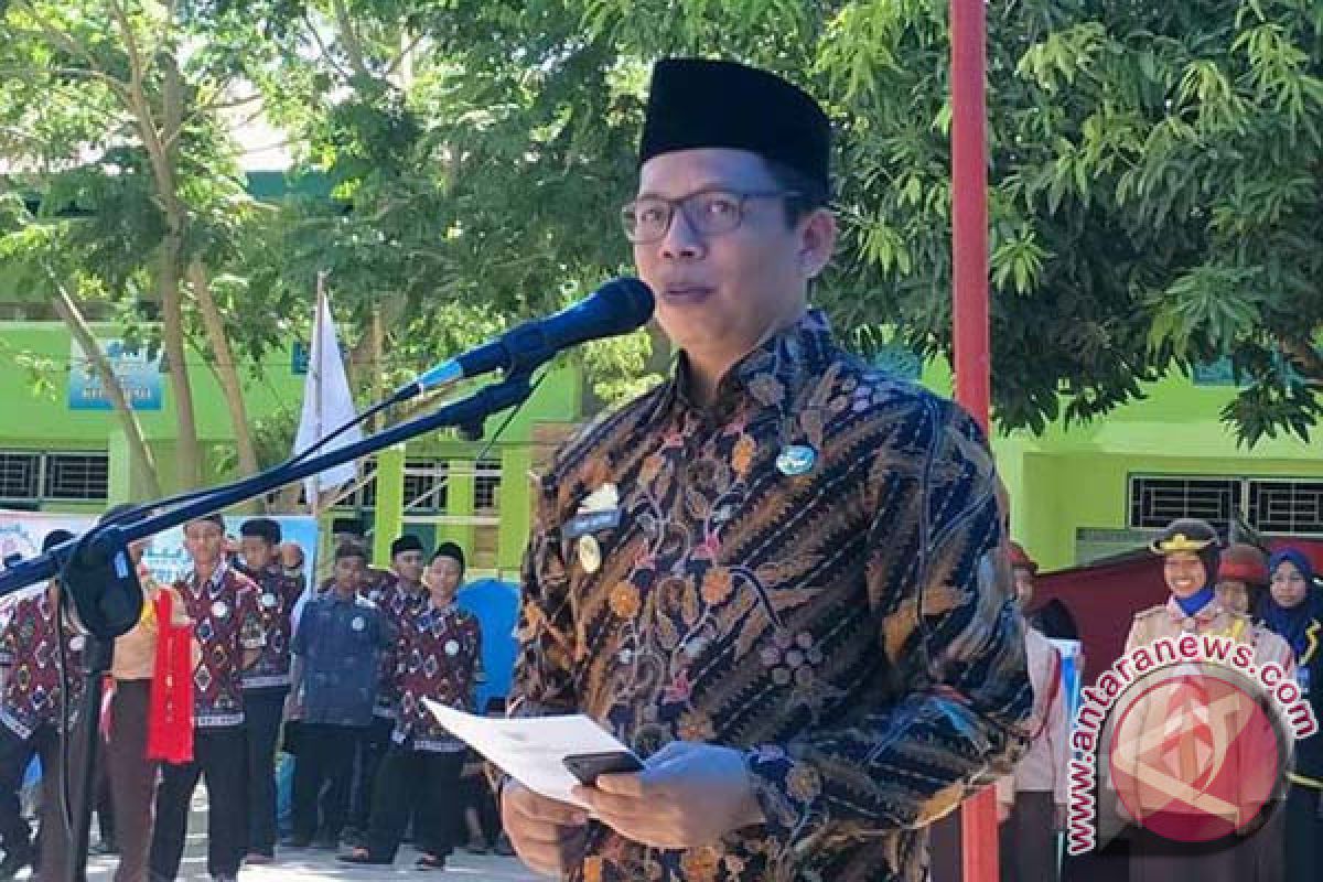 Wabup Bulukumba Harap Santri Jangan Minder 