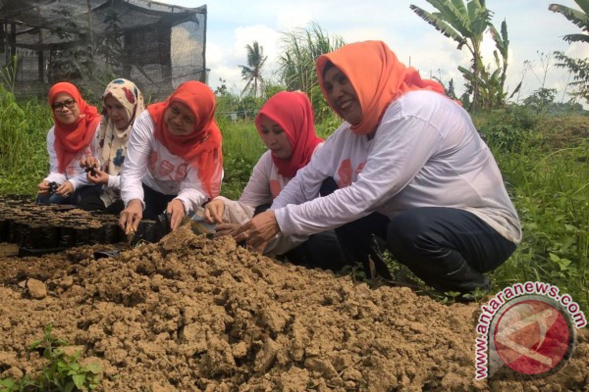 Dharma Wanita Dinas PUPR Kaltim Belajar Restorasi Sungai