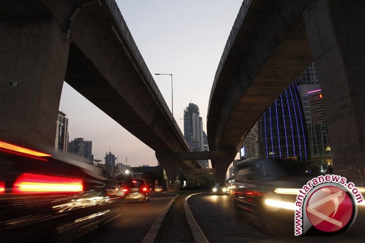 ratusan pohon akan ditebang untuk tol layang