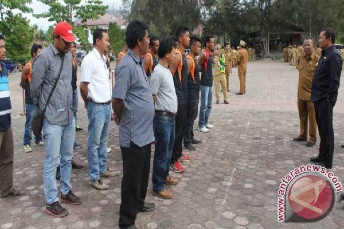 Tim Perahu Naga Samosir Diberangkatkan ke Padang