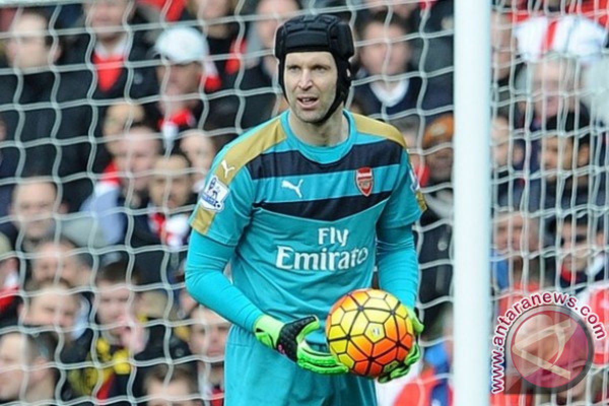 Giroud: Arsenal 'Berutang' Kemenangan Liga Europa Kepada Petr Cech