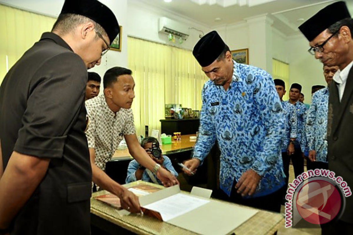 Pemkot Palu Kembali Lantik 10 Pejabat 