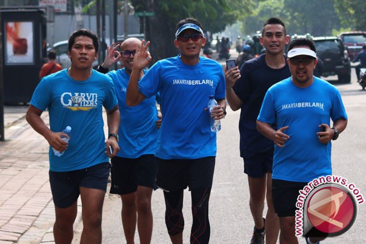 Sandiaga Uno Lari 8 Km Dari rumah ke Balaikota