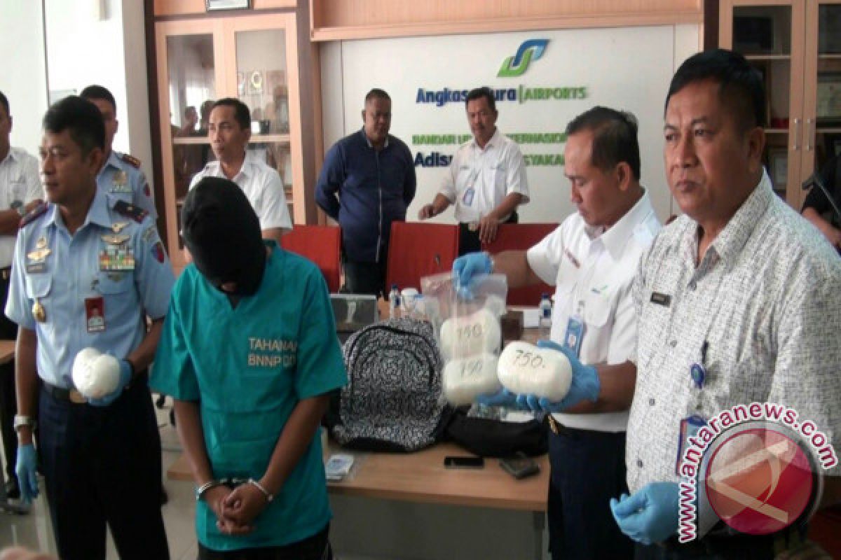 Bandara Adisutjipto gagalkan penyelundupan sabu-sabu tiga kilogram 