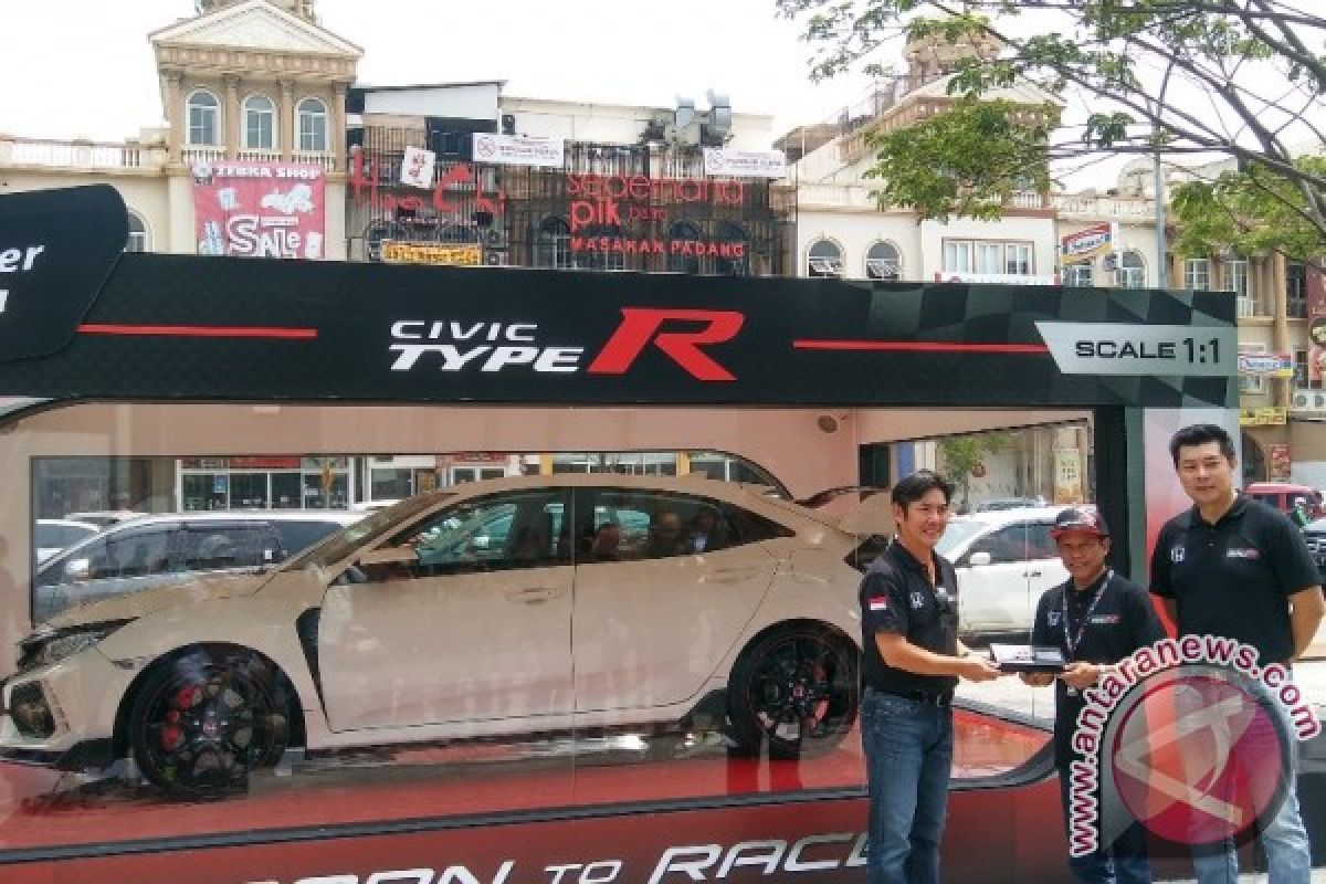 Honda mulai pengiriman Civic Type R ke konsumen