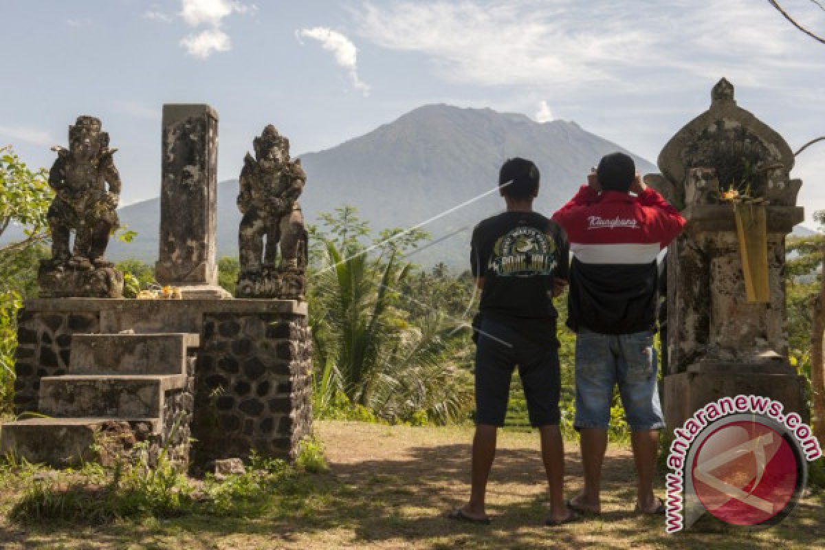 Aktivitas Gempa Gunung Agung Menurun