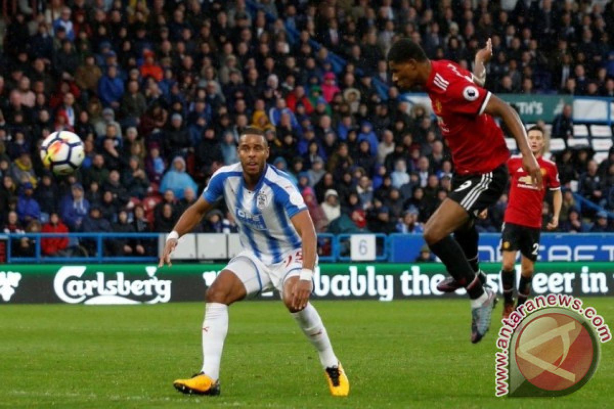 Manchester United Telan Kekalahan Pertama Usai Ditekuk Tim Promosi 2-1