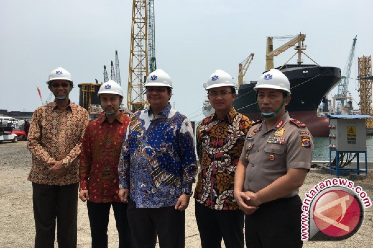 Menteri perindustrian resmikan dua fasilitas dok kapal PT SMI