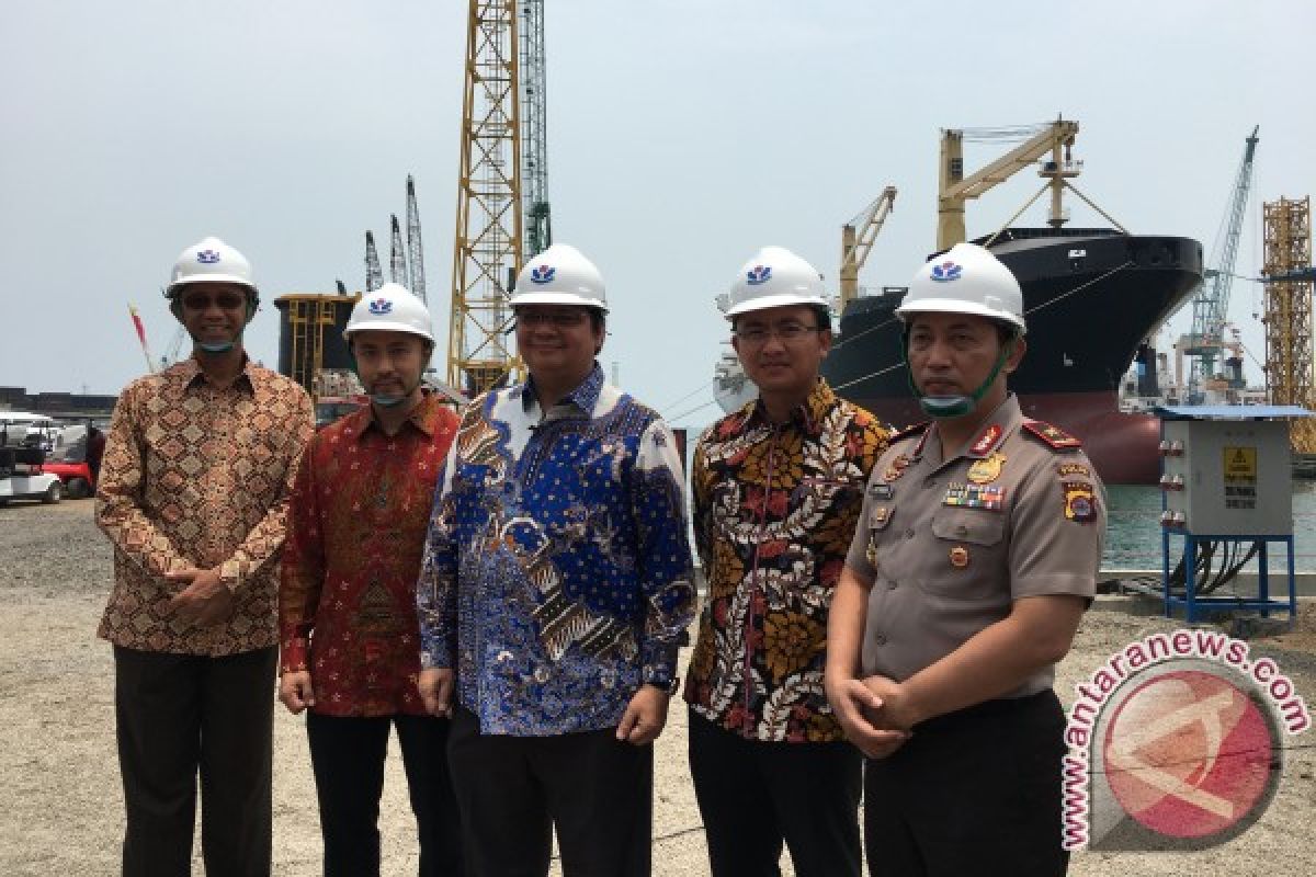 Menteri perindustrian resmikan dua fasilitas dok kapal PT SMI